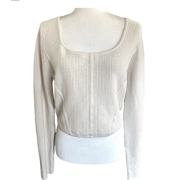 House Of Harlow 1960 Textured Knit Long Sleeve Top - Picture 1 of 8